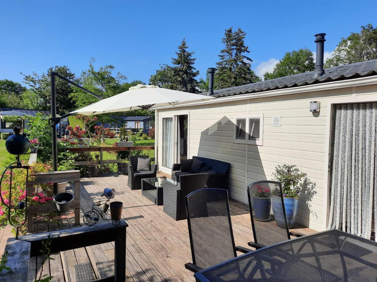 Rijs Chalet De Huismus מראה חיצוני תמונה