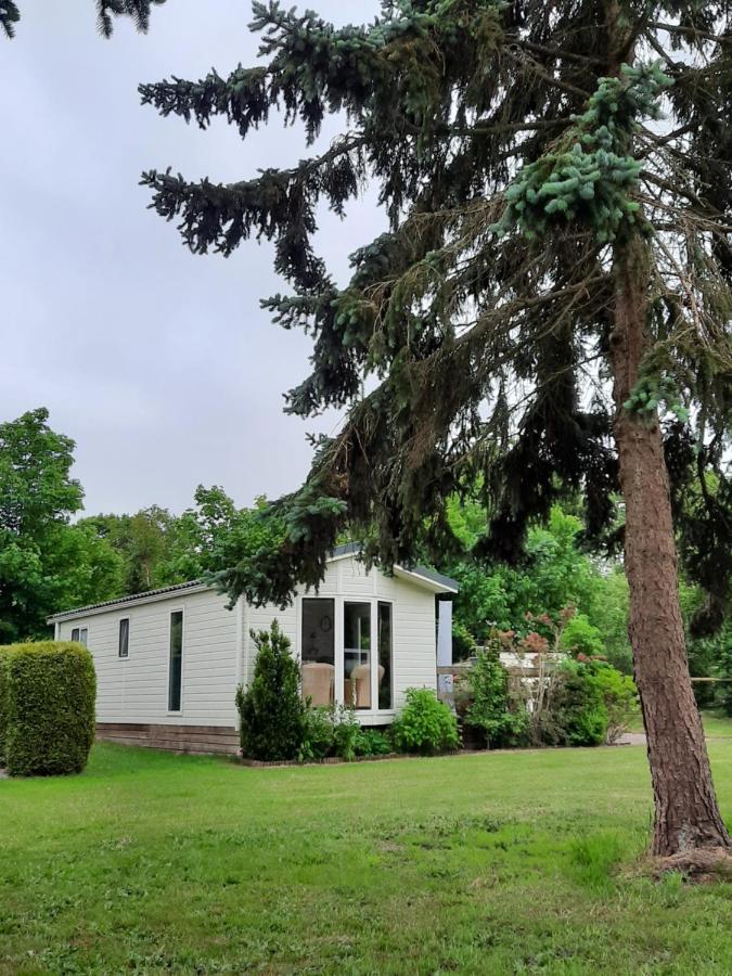 Rijs Chalet De Huismus מראה חיצוני תמונה