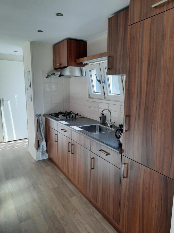 Rijs Chalet De Huismus מראה חיצוני תמונה