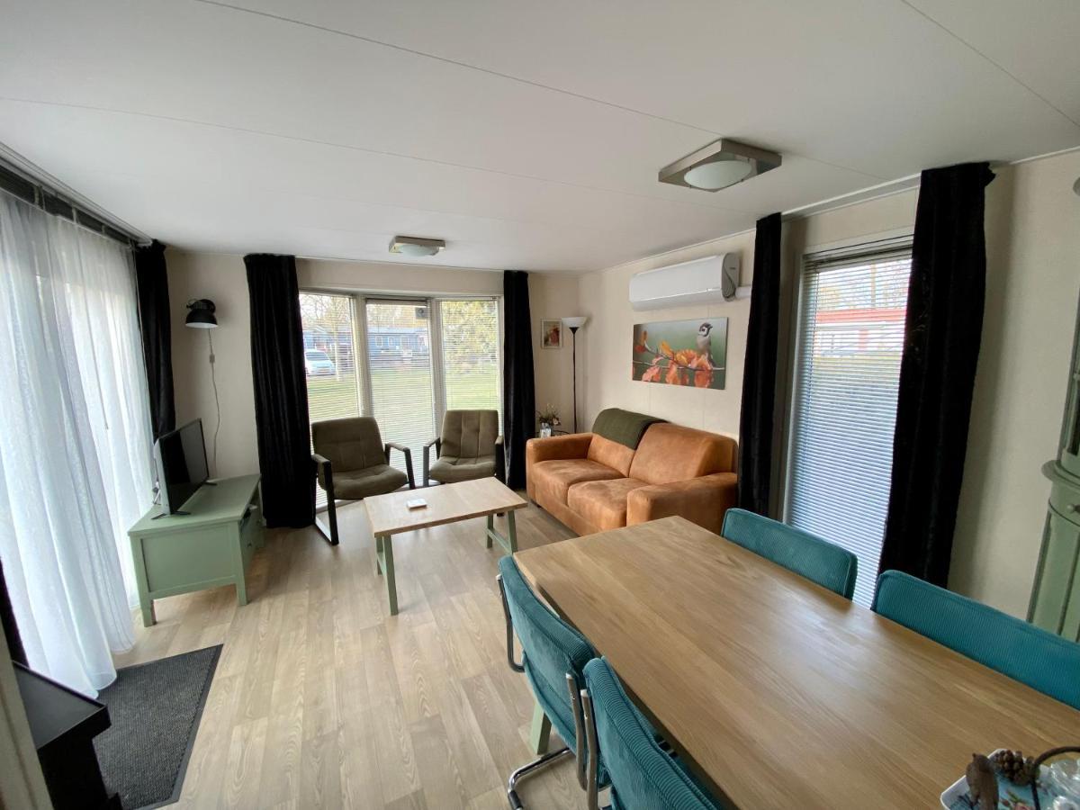 Rijs Chalet De Huismus מראה חיצוני תמונה
